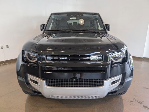 New 2025 Land Rover Defender 110 S image 2