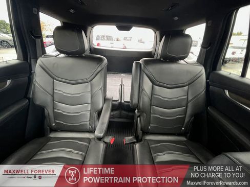 Used 2022 Cadillac XT6 Premium Luxury w/ Platinum Package image 5