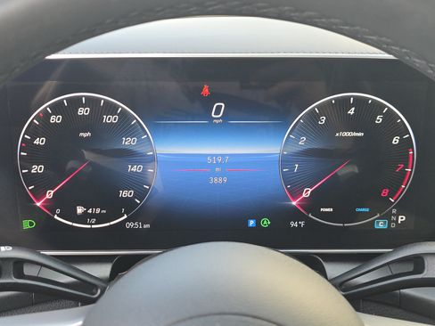 Used 2024 Mercedes-Benz GLC 300 4MATIC image 24