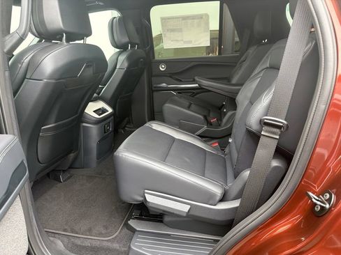 New 2027 Lincoln Navigator Reserve w/ Jet Appearance Package AWD/4WD image 6