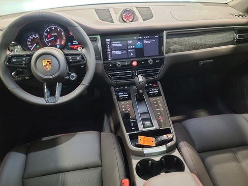 New 2026 Porsche Macan GTS image 12