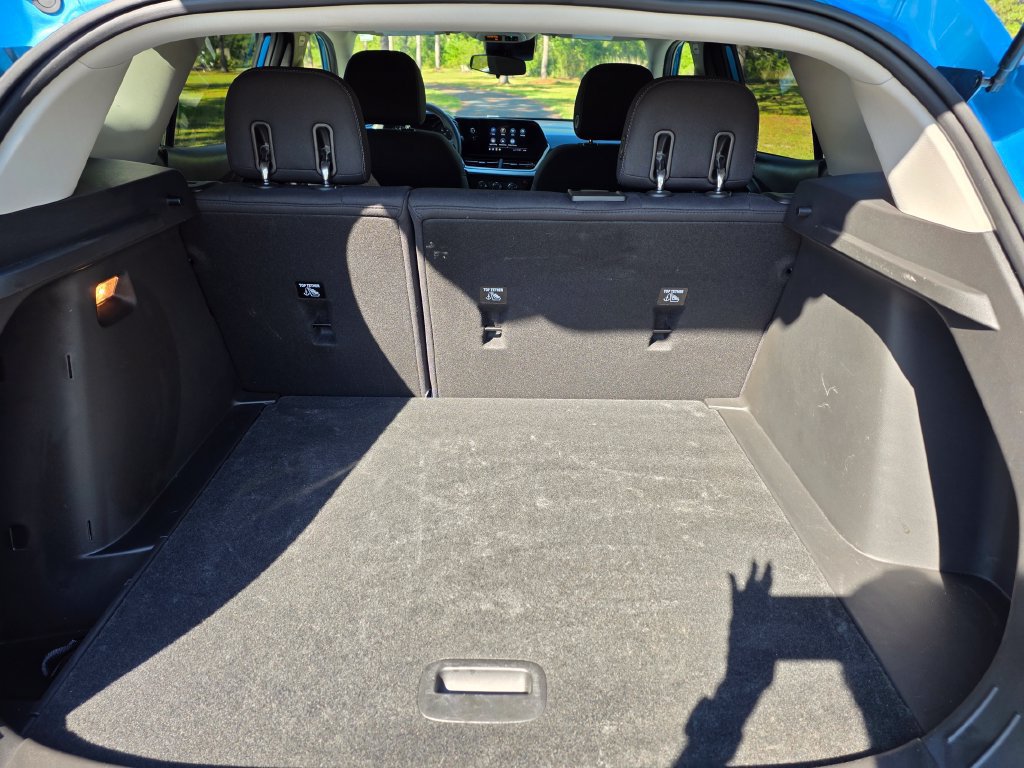 Used 2026 Chevrolet Trax LS w/ LS Convenience Package FWD image 20