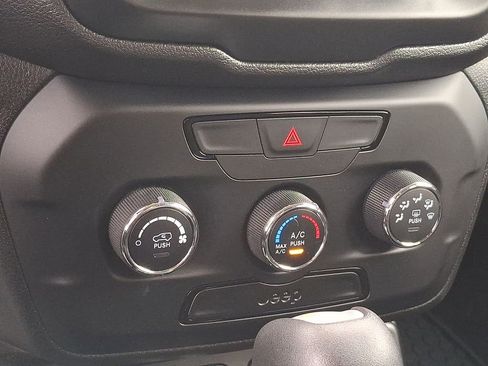 Used 2018 Jeep Renegade Sport w/ Power & Air Group AWD/4WD image 13