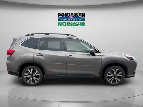 Used 2023 Subaru Forester Limited AWD/4WD image 6