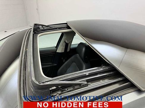 Used 2019 Volkswagen Jetta SEL Premium image 11