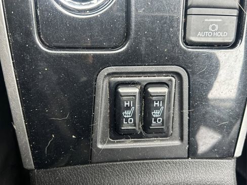 Used 2020 Mitsubishi Outlander SE AWD/4WD image 35