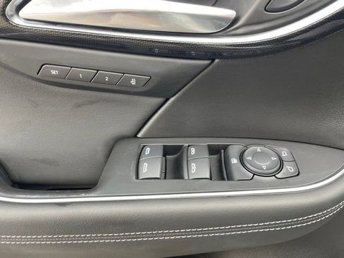 Used 2023 Buick Envision Essence w/ Technology Package I AWD/4WD image 12