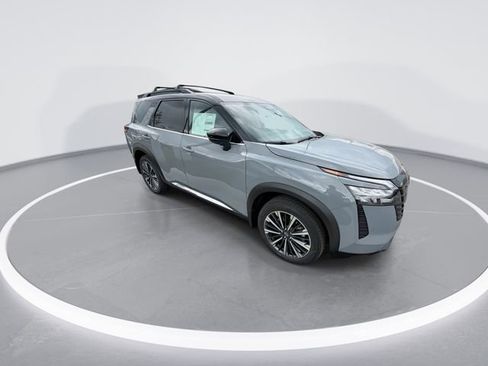 New 2026 Nissan Pathfinder Platinum AWD/4WD image 2