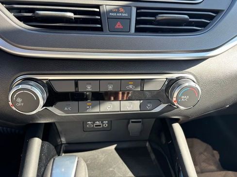 New 2025 Nissan Altima 2.5 SR image 20