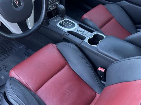 Used 2009 Pontiac G8 GT w/ Premium Package image 9