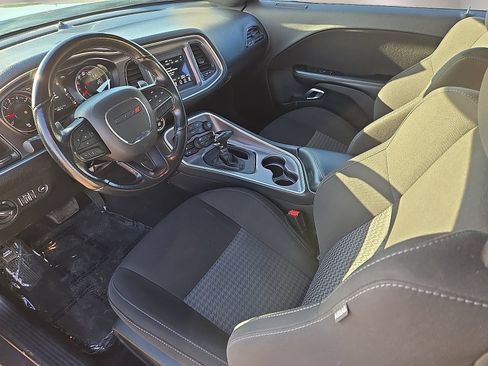 Used 2022 Dodge Challenger GT AWD/4WD image 19