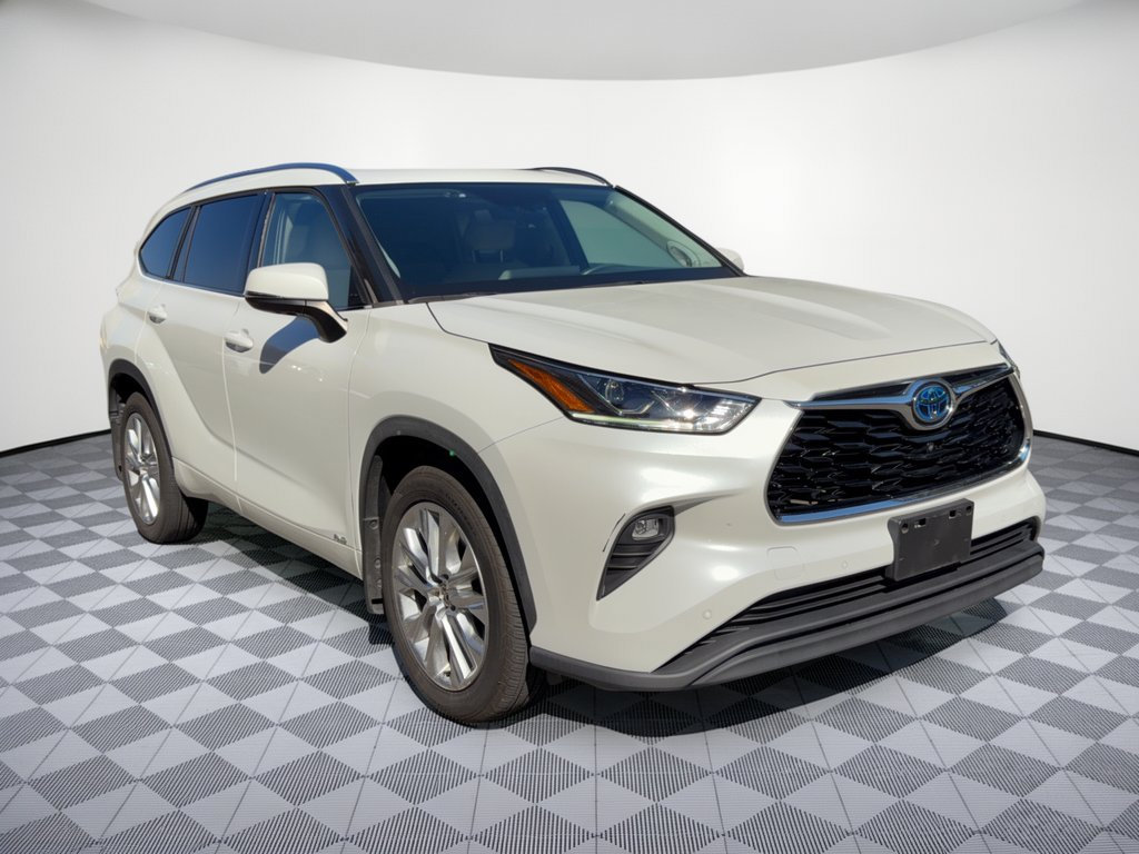 Used 2022 Toyota Highlander Limited AWD/4WD image 7