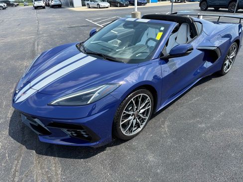 Used 2025 Chevrolet Corvette Stingray Preferred Cpe w/ Chrome Exterior Badge Package RWD image 17