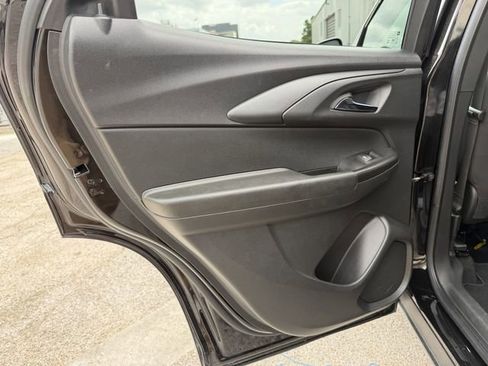 Used 2023 Chevrolet TrailBlazer LT image 16