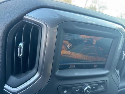 Used 2025 Chevrolet Silverado 2500 W/T w/ WT Convenience Package image 17