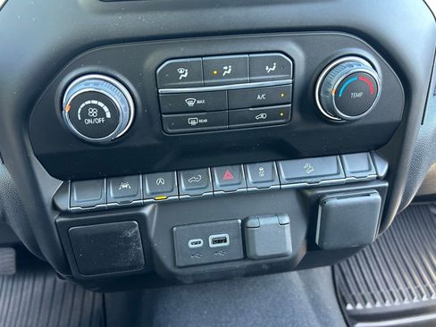 New 2026 Chevrolet Silverado 1500 Custom Trail Boss w/ LPO, Dark Essentials Package AWD/4WD image 29