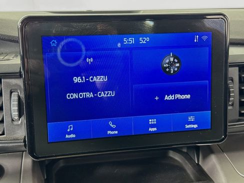 Used 2022 Ford Explorer XLT image 30