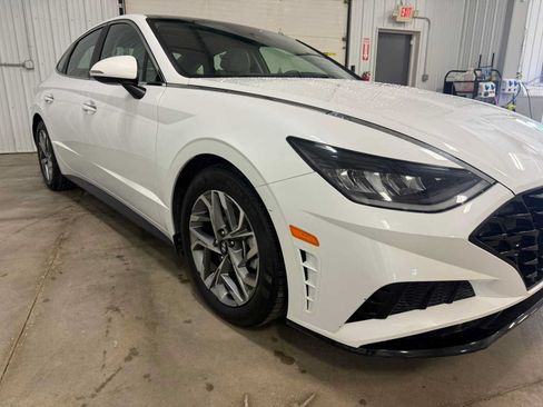 Used 2020 Hyundai Sonata SEL w/ Premium + Sunroof Package FWD image 10