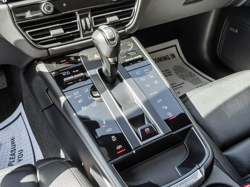 Used 2023 Porsche Macan GTS w/ Premium Package Plus image 23