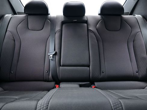 Certified 2025 Hyundai Elantra N Line image 17