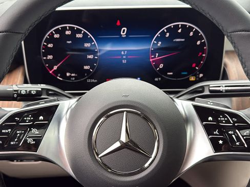 New 2025 Mercedes-Benz GLC 300 4MATIC image 18