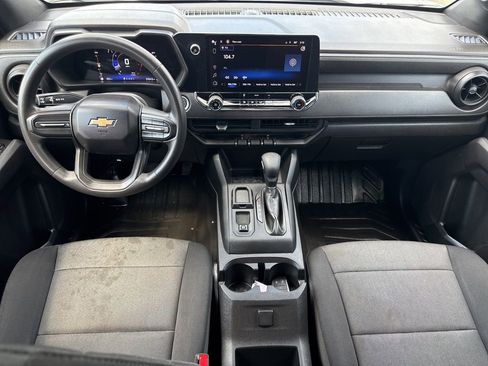 Used 2023 Chevrolet Colorado W/T image 11