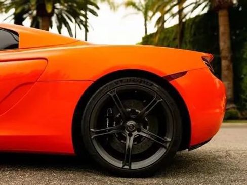 Used 2015 McLaren 650S Spider RWD image 26