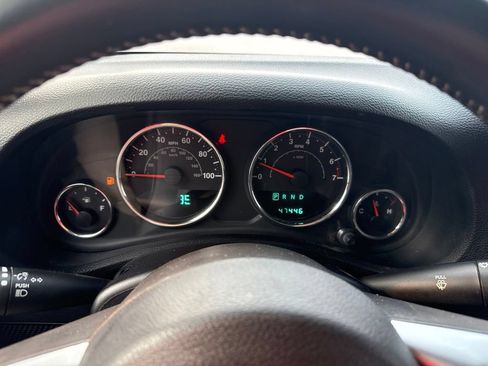 Used 2013 Jeep Wrangler Unlimited Sport AWD/4WD image 13