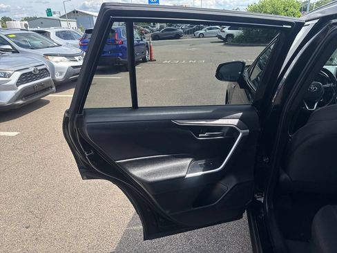 Used 2024 Toyota RAV4 SE w/ Weather & Moonroof Package AWD/4WD image 38