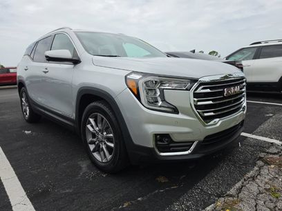 Used 2022 GMC Terrain SLT w/ Infotainment Package II