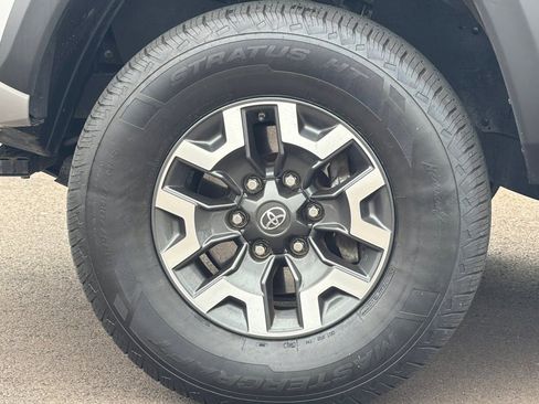 Used 2020 Toyota Tacoma TRD Off-Road image 25