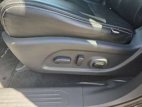 Used 2017 Nissan Murano Platinum w/ Platinum Technology Package FWD image 16