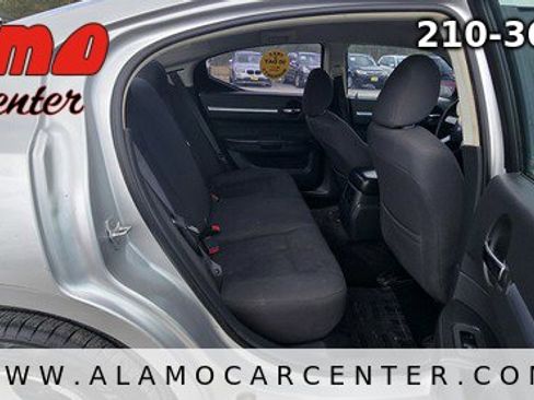 Used 2010 Dodge Charger SE image 19