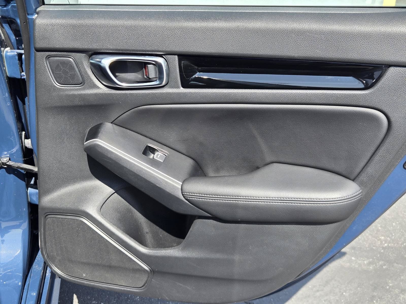 Used 2025 Honda Civic Sport Touring image 30