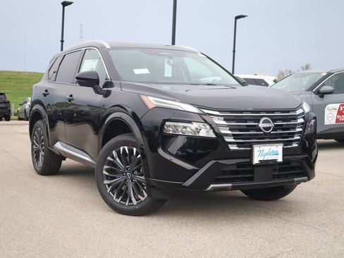 New 2026 Nissan Rogue Platinum w/ Tech Package AWD/4WD image 2