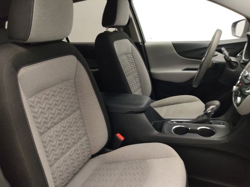 Used 2022 Chevrolet Equinox LT image 21