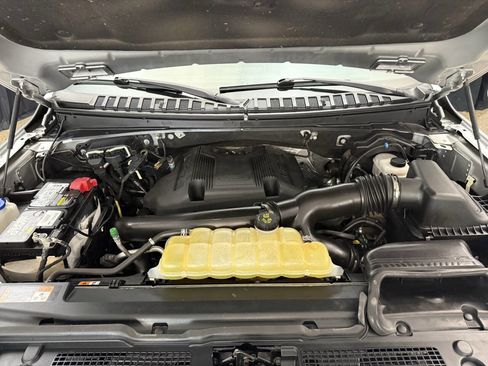 Used 2019 Ford Expedition Max XLT w/ Equipment Group 202A AWD/4WD image 29