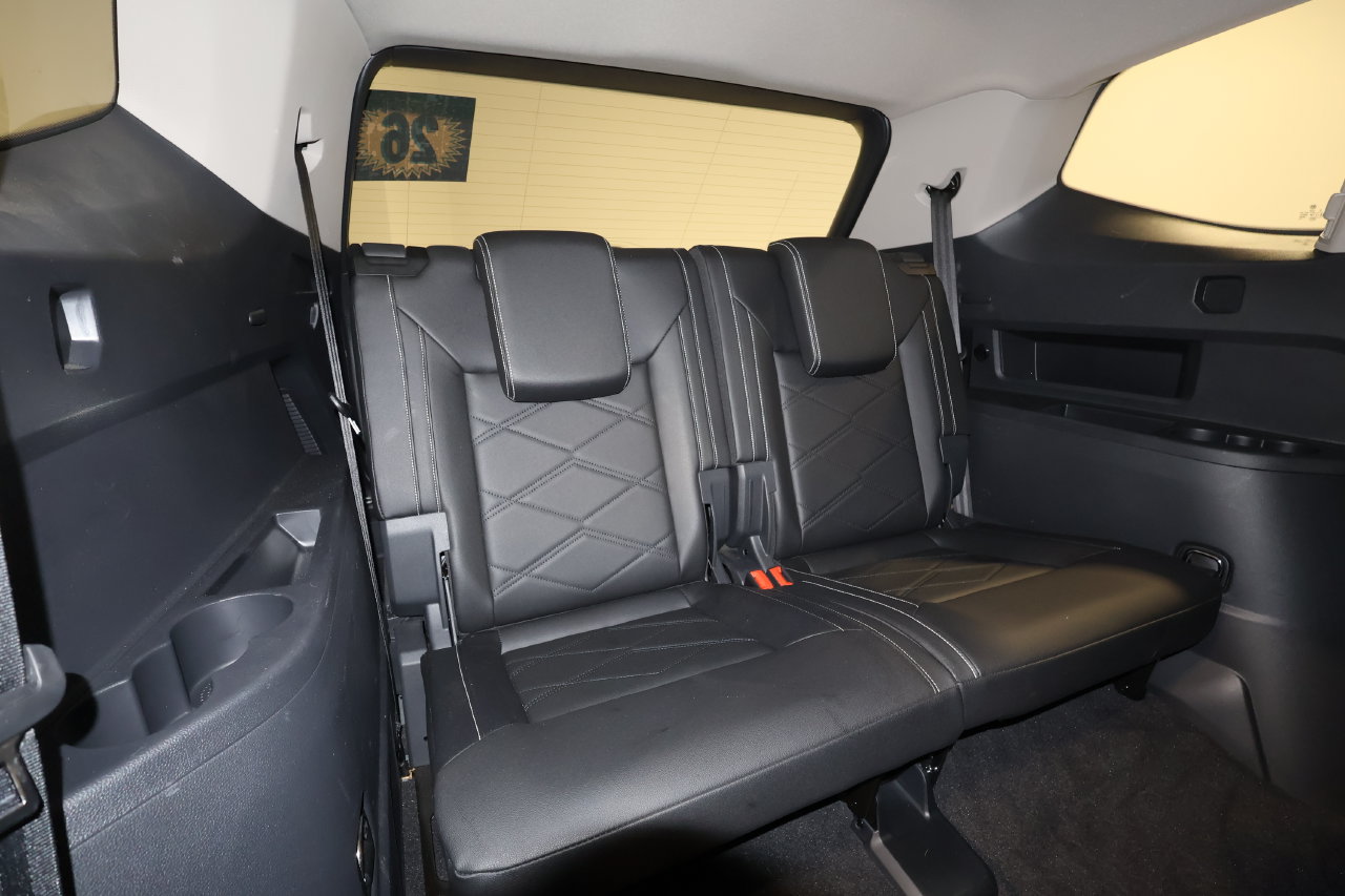 Used 2026 Volkswagen Atlas SE AWD/4WD image 25