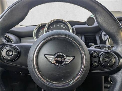 Used 2016 MINI Cooper 4-Door Hardtop FWD image 13