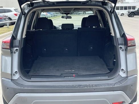 Used 2023 Nissan Rogue S image 28