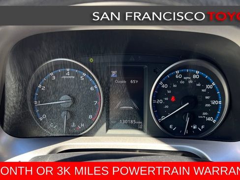 Used 2017 Toyota RAV4 LE image 28