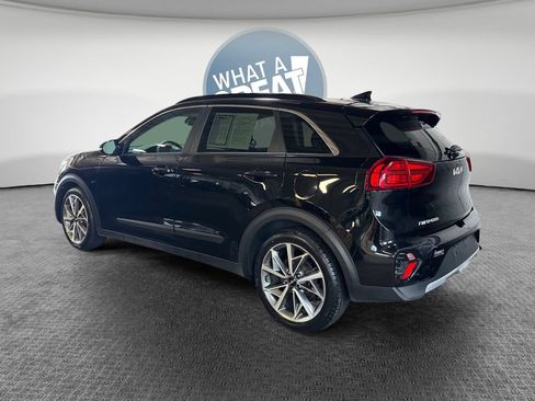 Used 2022 Kia Niro Touring Special Edition FWD image 6