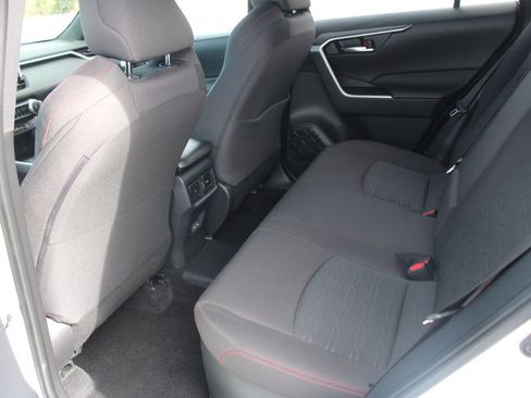 Certified 2025 Toyota RAV4 SE image 14