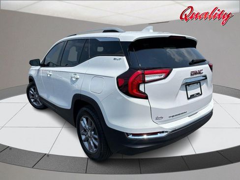 Used 2023 GMC Terrain SLT FWD image 5
