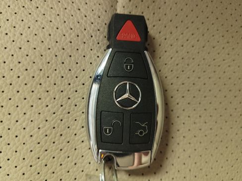 Used 2018 Mercedes-Benz C 300 4MATIC Sedan w/ Premium Package image 32