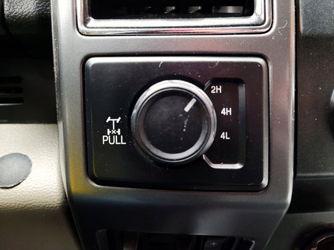 Used 2019 Ford F250 XLT image 14