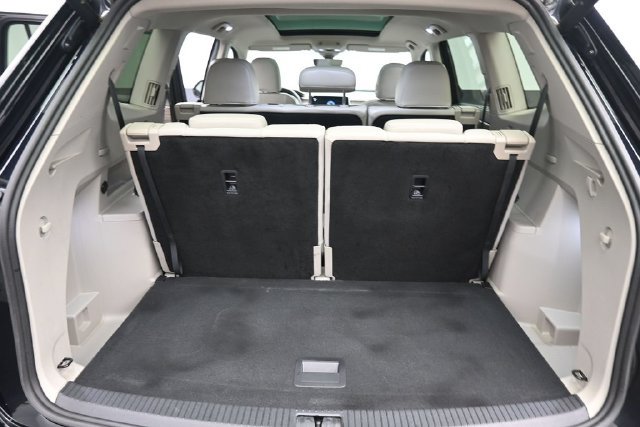 Used 2024 Volkswagen Atlas SEL Premium R-Line AWD/4WD image 27