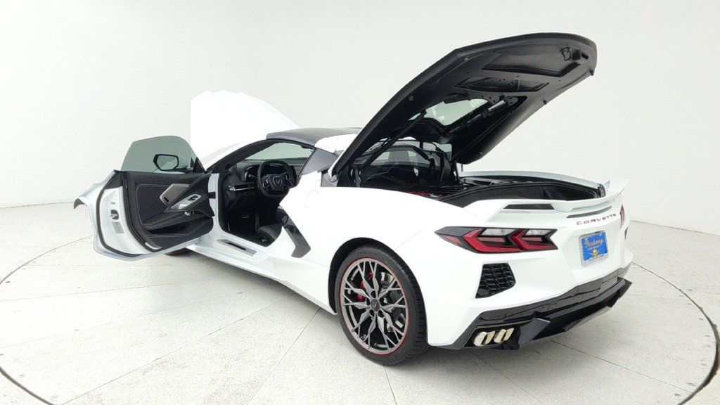 Used 2024 Chevrolet Corvette Stingray Premium Cpe w/ Z51 Performance Package RWD image 11