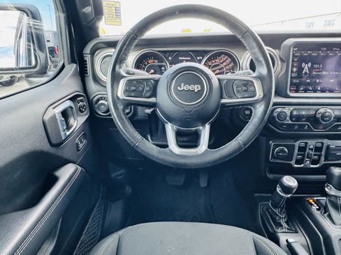 Used 2021 Jeep Wrangler Unlimited Sahara image 10