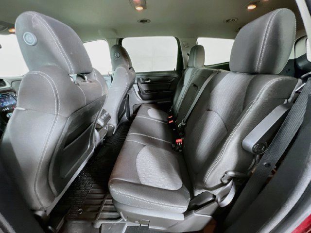 Used 2017 Chevrolet Traverse LT w/ Style and Technology Package FWD image 22